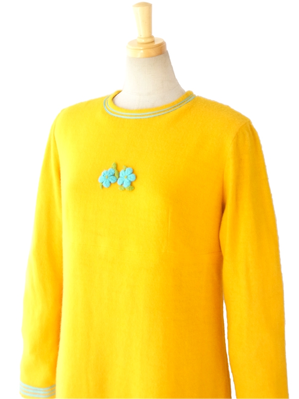 ヨーロッパ古着 ロンドン買い付け ６０年代製　イエロー X 水色　花柄アップリケ　ヴィンテージ ウール　ワンピース 09UK226