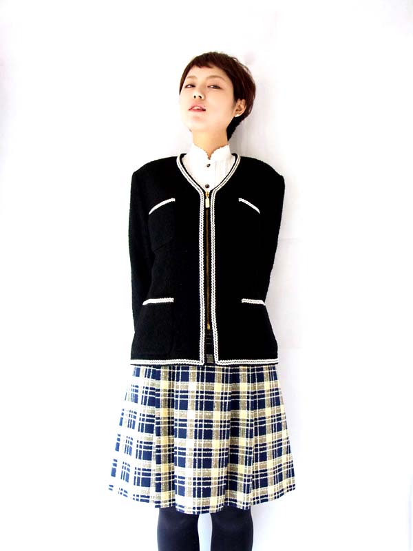 モノトーンのコントラストがきれい♪チェーン風ステッチもキュートなジップアップカーディガン