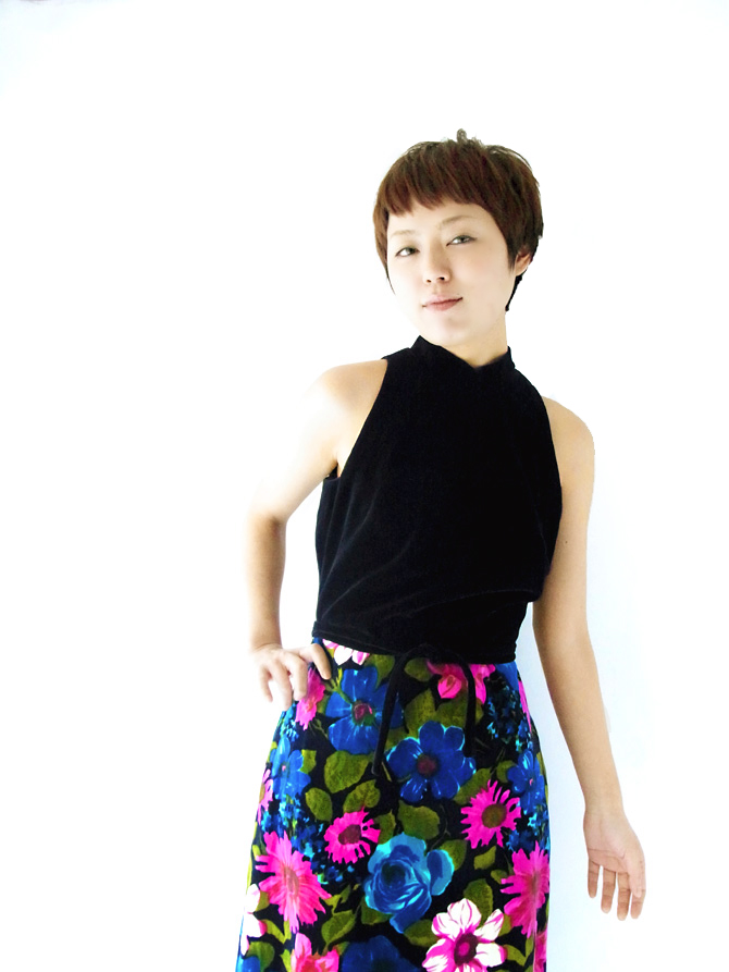 【送料無料】ロンドン買い付け ブラック X カラフル花がらスカート　ベロア ワンピース : 古着 12BS411【ヨーロッパ古着】