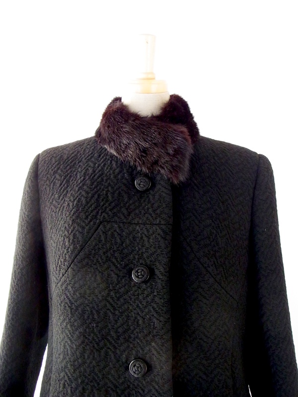 ヨーロッパ古着 ロンドン買い付け 60年代製 ブラック なみなみ生地×ファー襟 ヴィンテージ ウール　コート : 13BS250
