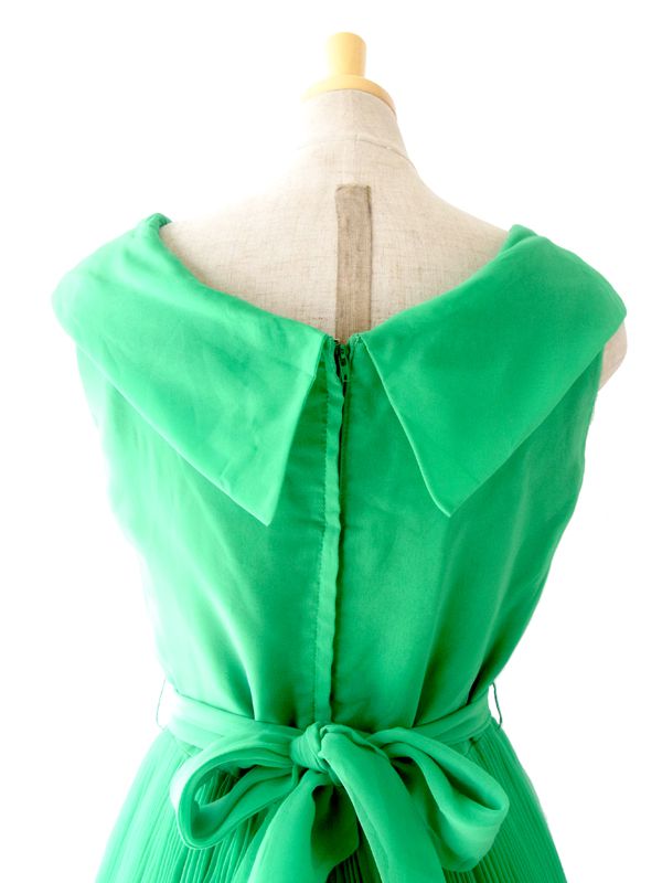 ヨーロッパ古着 フランス買い付け グリーン X アコーディオンプリーツ ヴィンテージ　ワンピース :　13FC425