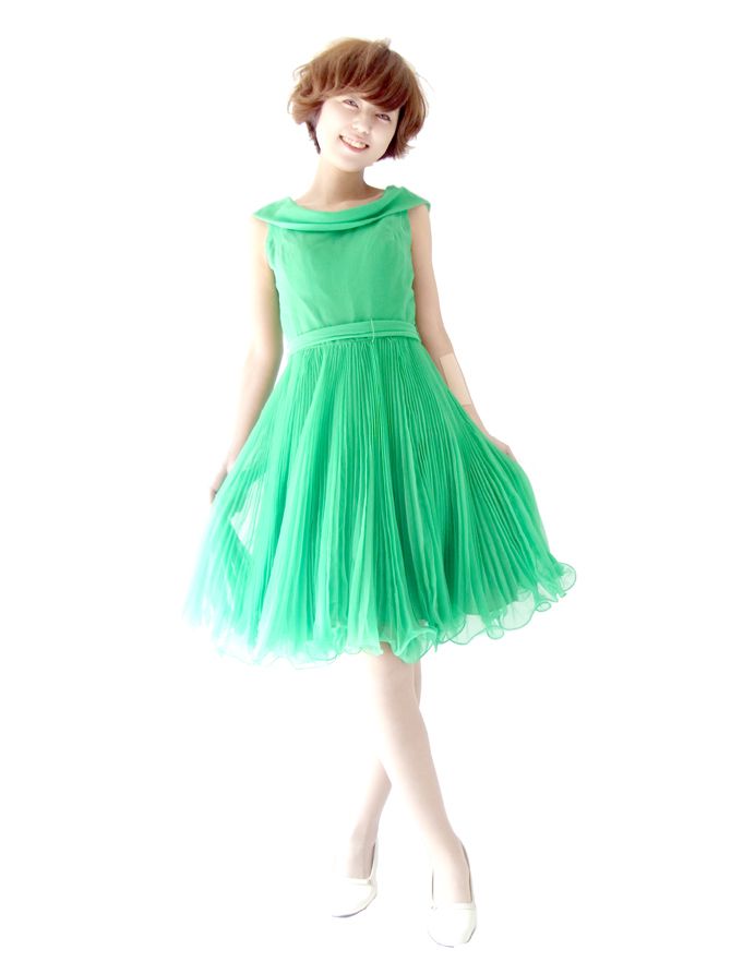 ヨーロッパ古着 フランス買い付け グリーン X アコーディオンプリーツ ヴィンテージ　ワンピース :　13FC425