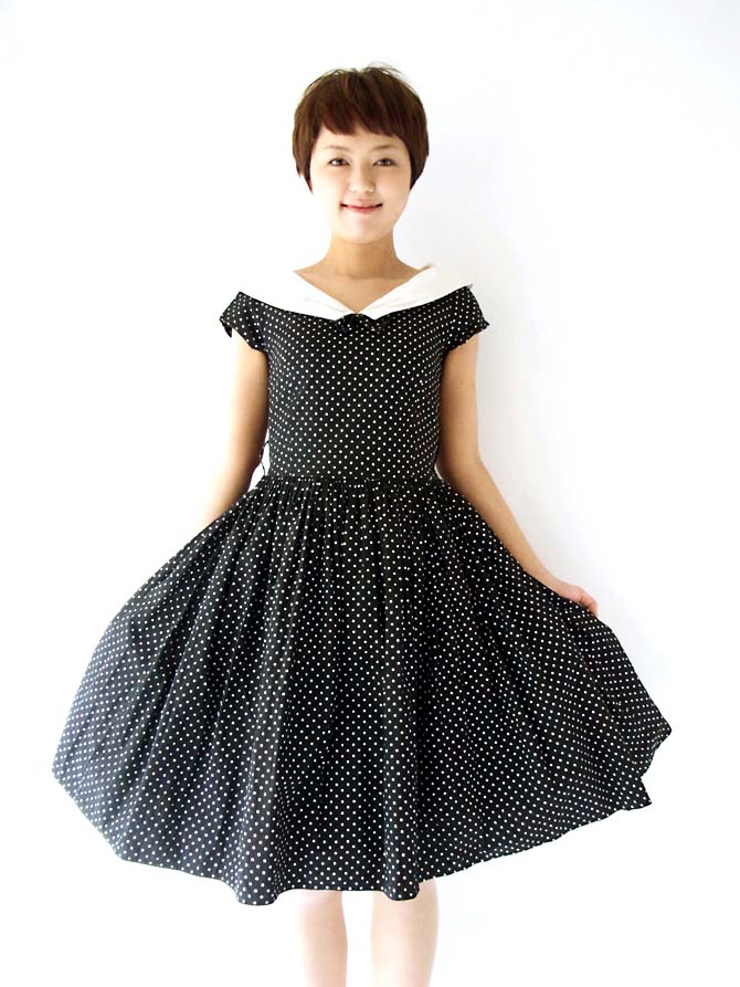 ヨーロッパ古着　ワンピース　フランス製　ブラックXホワイト　水玉プリント　パニエ入り　 リボン付き