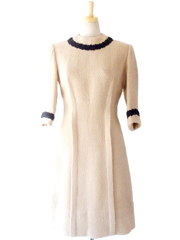 送料無料】フランス買い付け ライトベージュ X ブラック リボン