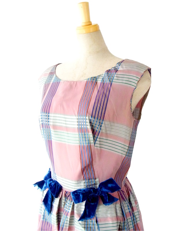 ヨーロッパ古着 フランス買い付け グリーン X ホワイト水玉　パフスリーブ コーデュロイワンピース 13FC606