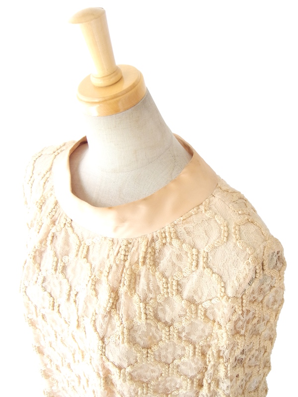 ヨーロッパ古着 フランス買い付け ６０年代製 ピンクベージュ 総レース X クロシェニット ヴィンテージ ワンピース 14FC403