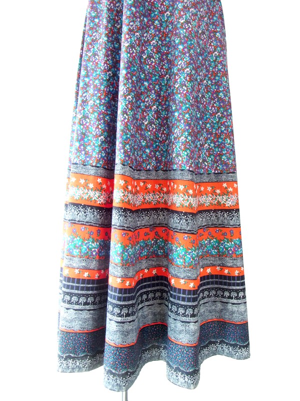 フランス買い付け ６０年代製 ブルー X レッド　美しい花柄プリント フリル襟 マキシワンピース 14FC410