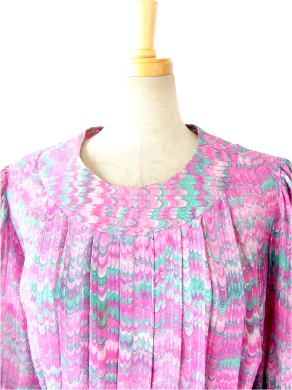 ６０年代フランス製 ピンク 水色 波模様 ゴールドラメ糸入り　レトロデザイン プリーツ ワンピース 14FC429