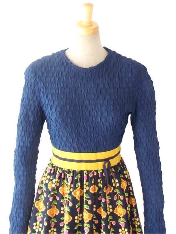 フランス買付 ６０年代製 ブルー ・イエロー レトロ花柄 ウェストにかわいいリボン マキシワンピース 14FC435