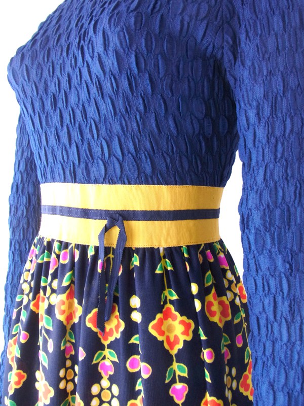 フランス買付 ６０年代製 ブルー ・イエロー レトロ花柄 ウェストにかわいいリボン マキシワンピース 14FC435