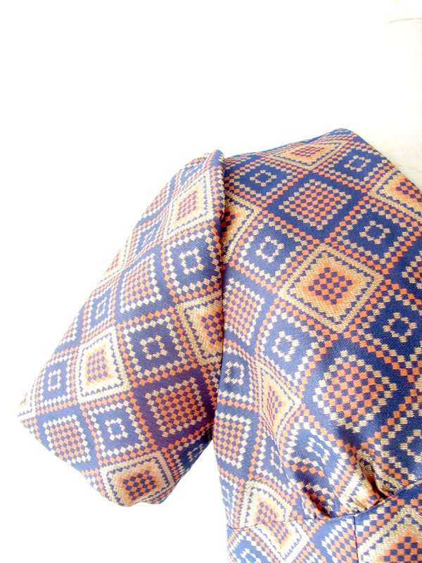 フランス買付 ６０年代製 ゴールド・ブルー・オレンジ レトロスクエアパターン マキシワンピース 14FC437