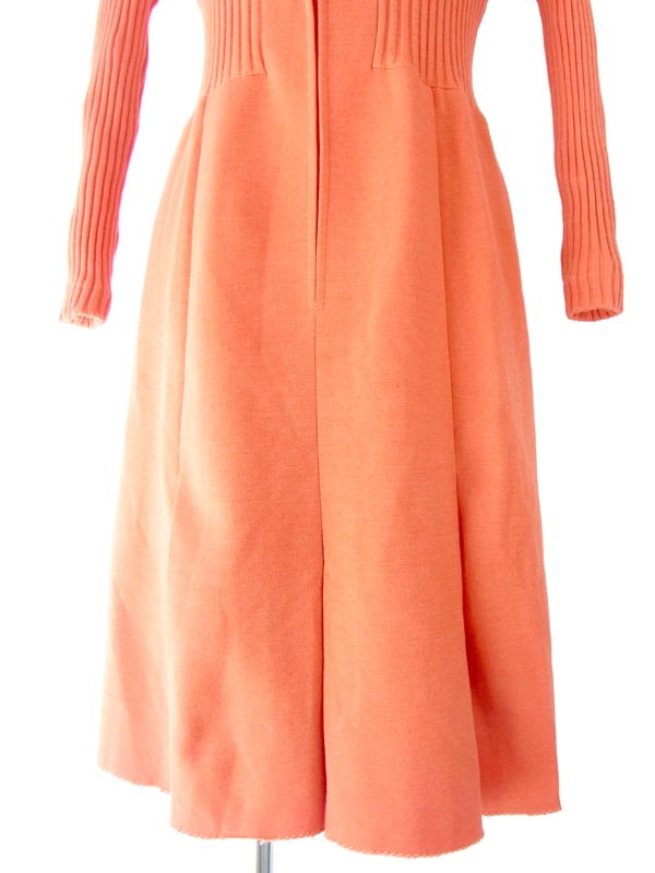 ヨーロッパ古着 ６０年代製 アプリコット リブ編み フロントジップ レトロデザイン ヴィンテージ ワンピース 14FC526