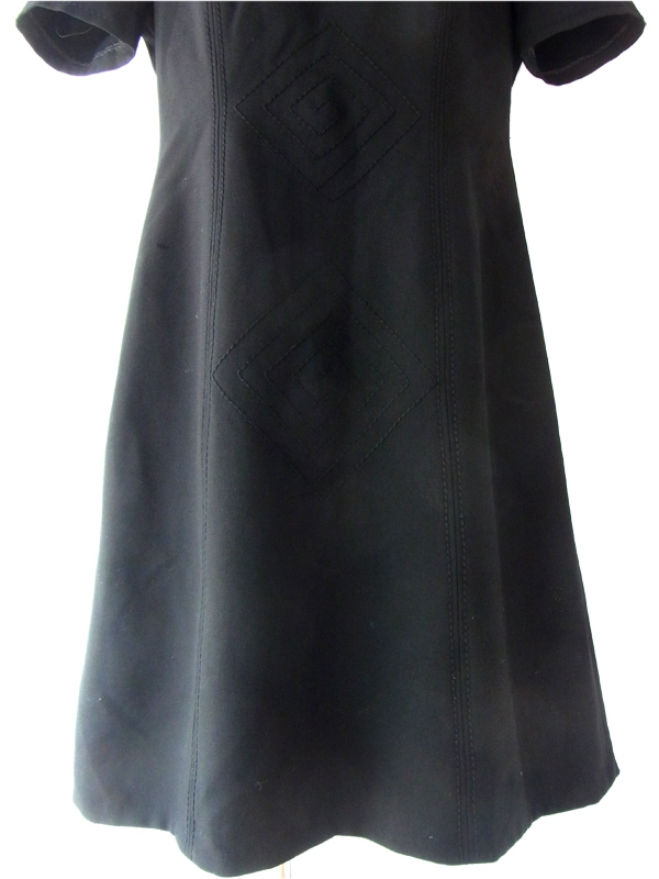 ヨーロッパ古着 フランス買い付け ６０年代製 シックなブラック X ダイヤステッチ Aライン ヴィンテージ ワンピース 14FC528