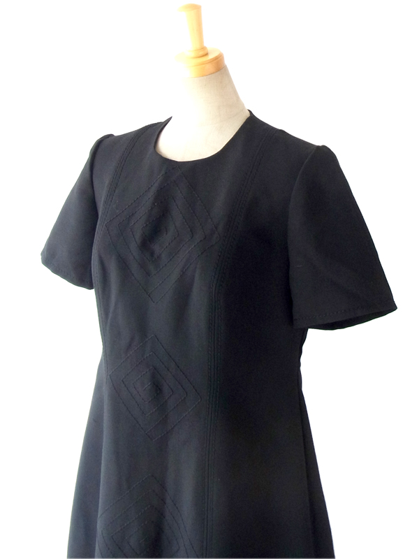 ヨーロッパ古着 フランス買い付け ６０年代製 シックなブラック X ダイヤステッチ Aライン ヴィンテージ ワンピース 14FC528