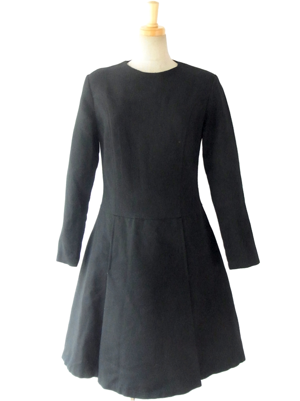 ヨーロッパ古着 フランス買い付け ６０年代製 シックなブラック X 美麗シルエット ヴィンテージ ウール ワンピース 14FC706