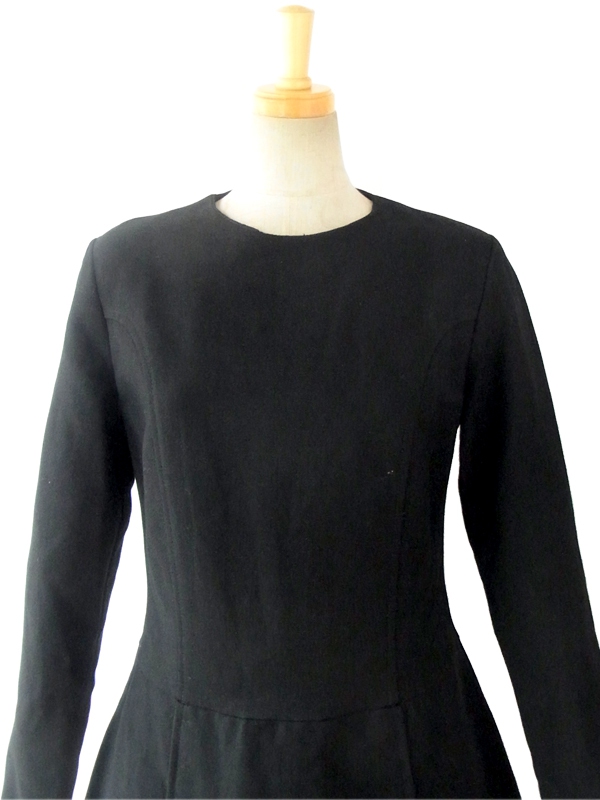ヨーロッパ古着 フランス買い付け ６０年代製 シックなブラック X 美麗シルエット ヴィンテージ ウール ワンピース 14FC706