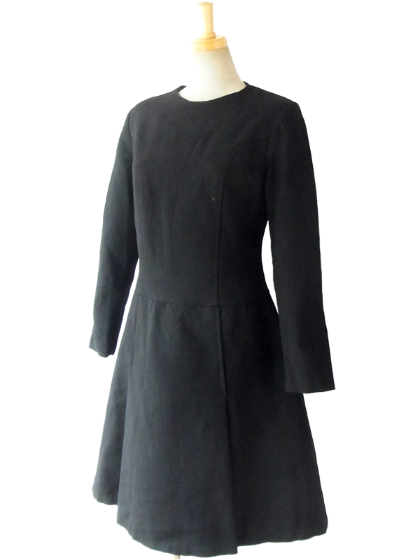 ヨーロッパ古着 フランス買い付け ６０年代製 シックなブラック X 美麗シルエット ヴィンテージ ウール ワンピース 14FC706
