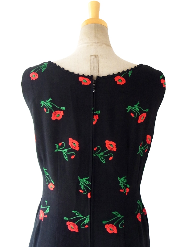ヨーロッパ古着 ロンドン買い付け 60年代製 ブラック X レッド 薔薇刺繍 ヴィンテージ ワンピース 15BS049