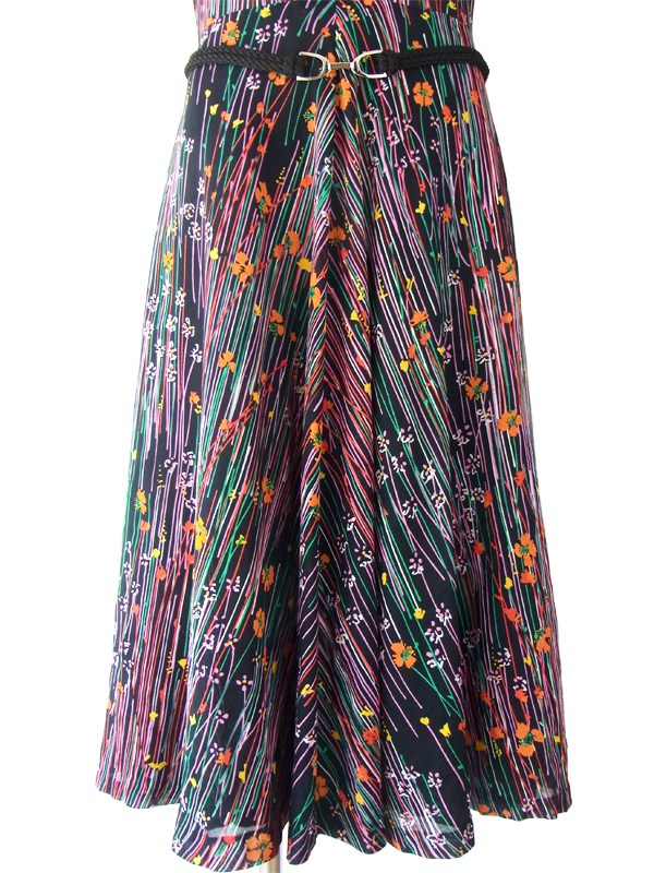 ヨーロッパ古着 ロンドン買い付け 60年代製 シックなブラック X カラフル花柄 ベルト付き　ヴィンテージ ワンピース 15BS116