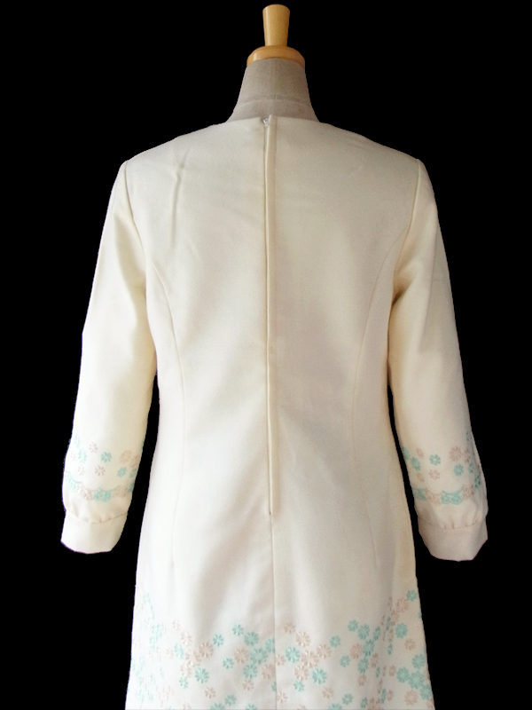 ヨーロッパ古着 ロンドン買い付け 60年代製 シックなブラック X カラフル花柄 ベルト付き ヴィンテージ ワンピース 15BS116