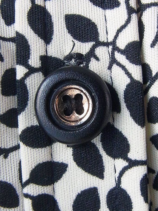 【送料無料】ロンドン買い付け 60年代製 ホワイト X ブラック リーフ柄 エレガント ワンピース 15BS406【ヨーロッパ古着】