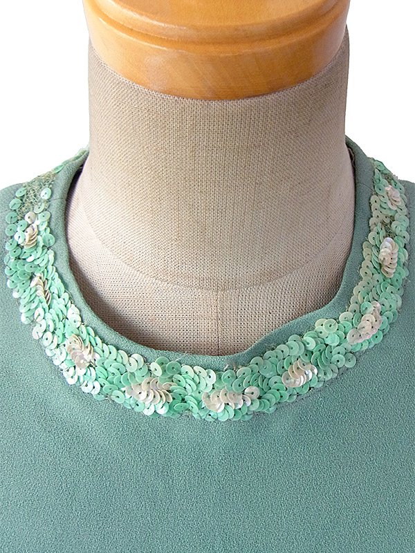 ヨーロッパ古着 ロンドン買い付け 60年代製 エメラルドグリーン スパンコール飾り 梨地ウール ワンピース 15BS411