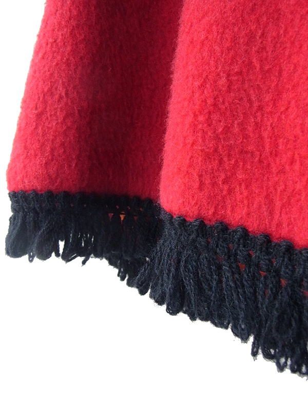 【送料無料】ロンドン買付 ６０年代製 レッド X ゴールド飾りボタン フロントジップ ウール ケープコート 15BS431【ヨーロッパ古着】