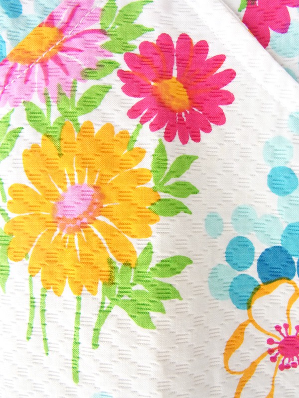 ヨーロッパ古着 60年代フランス製 ホワイト X カラフル花柄・オレンジパイピング　ホルターネック ワンピース 15FC101