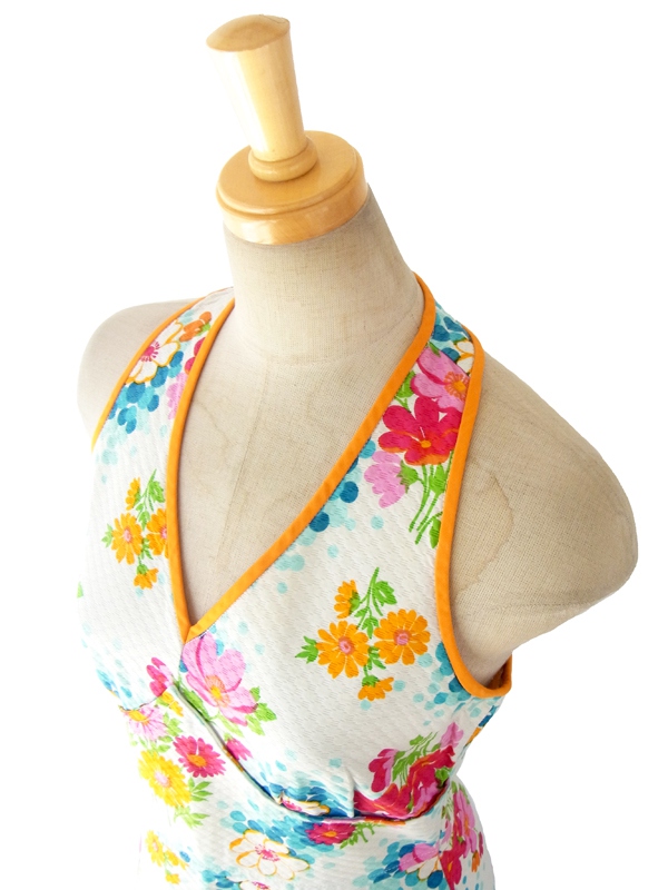 ヨーロッパ古着 60年代フランス製 ホワイト X カラフル花柄・オレンジパイピング　ホルターネック ワンピース 15FC101