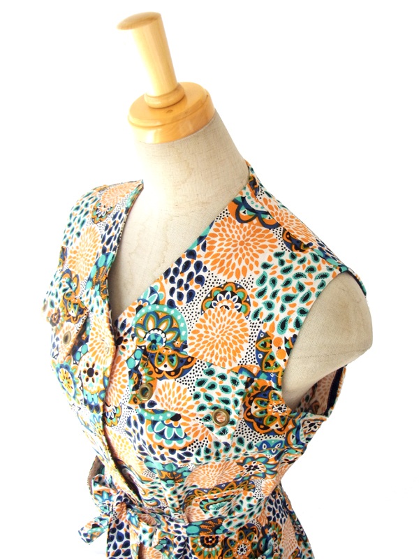 ヨーロッパ古着 フランス買い付け 60年代製 ホワイトXオレンジ・水色・ブルー 花柄モチーフ レトロプリント ワンピース 15FC103