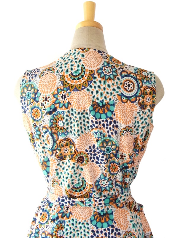 ヨーロッパ古着 フランス買い付け 60年代製 ホワイトXオレンジ・水色・ブルー 花柄モチーフ レトロプリント ワンピース 15FC103