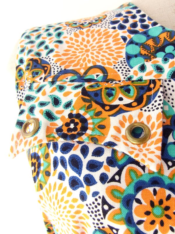 ヨーロッパ古着 フランス買い付け 60年代製 ホワイトXオレンジ・水色・ブルー 花柄モチーフ レトロプリント ワンピース 15FC103