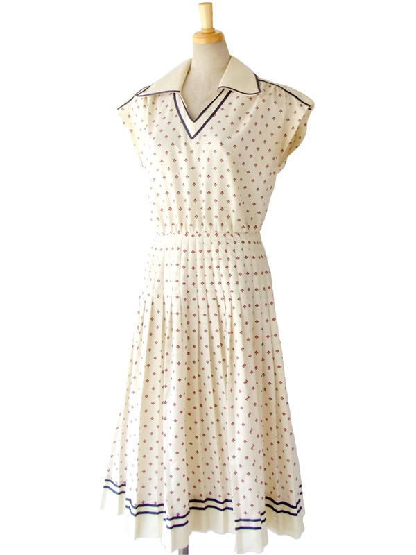 ヨーロッパ古着 フランス買い付け 60年代製 生成り色 X ブルー縁取り 可愛らしいプリント プリーツ ワンピース 15FC210