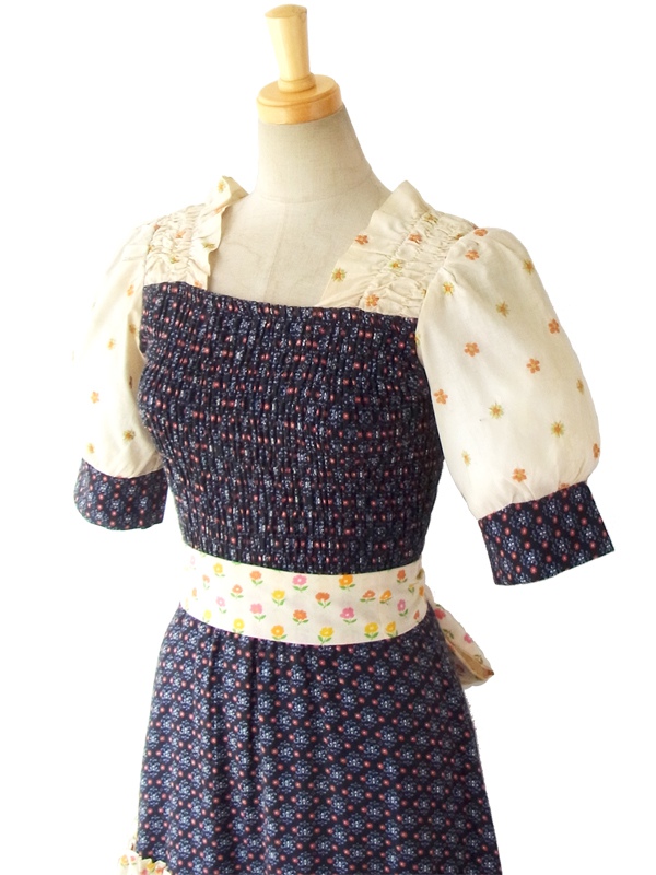 ヨーロッパ古着 フランス買い付け 60年代製 ベージュ X ネイビー 生地切替 花柄刺繍 ふんわり ワンピース 15FC232