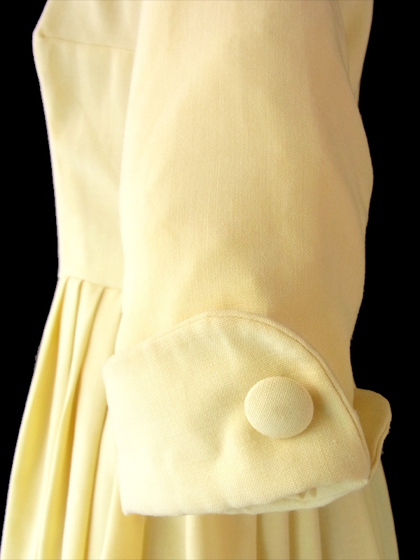 ヨーロッパ古着 フランス買い付け 60年代製 レモン色 X プリーツスカート 背面くるみボタン ヴィンテージ ワンピース 15FC418