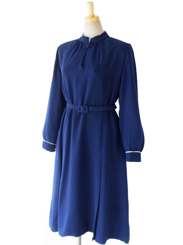 ヨーロッパ古着 ロンドン買い付け 60年代製 深く美しいブルー スタンドカラー X くるみボタン 梨地ウール ワンピース 15OM001