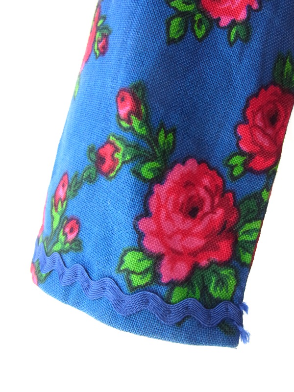 ヨーロッパ古着 ロンドン買い付け 60年代製 ブルー X レッド 薔薇プリント 山道テープ ヴィンテージ ワンピース 15OM317