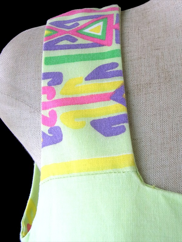 ヨーロッパ古着 ロンドン買い付け 60年代製 ライムグリーン X カラフル レトロ柄 ワンピース 16BS201