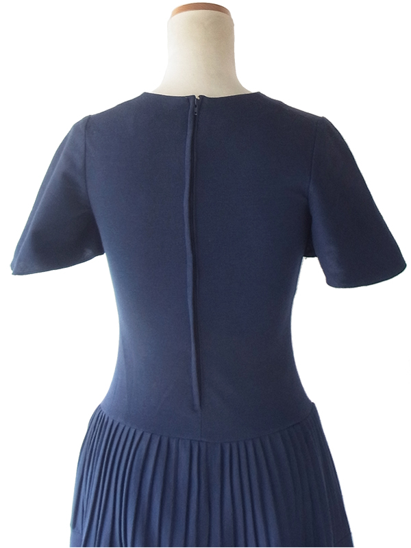 ヨーロッパ古着 ロンドン買い付け 60年代製 ネイビー X レトロデザイン デッドストック ワンピース 16BS217