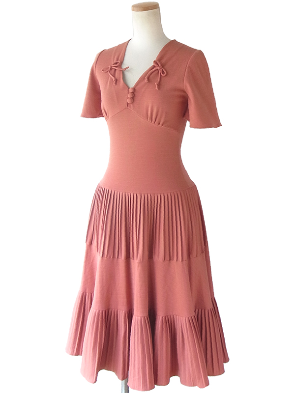 ヨーロッパ古着 ロンドン買い付け 60年代製 アプリコット X レトロデザイン デッドストック ワンピース 16BS218