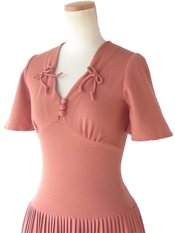 ヨーロッパ古着 ロンドン買い付け 60年代製 アプリコット X レトロデザイン デッドストック ワンピース 16BS218