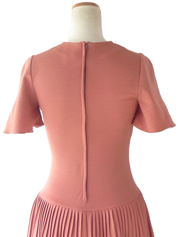 ヨーロッパ古着 ロンドン買い付け 60年代製 アプリコット X レトロデザイン デッドストック ワンピース 16BS218