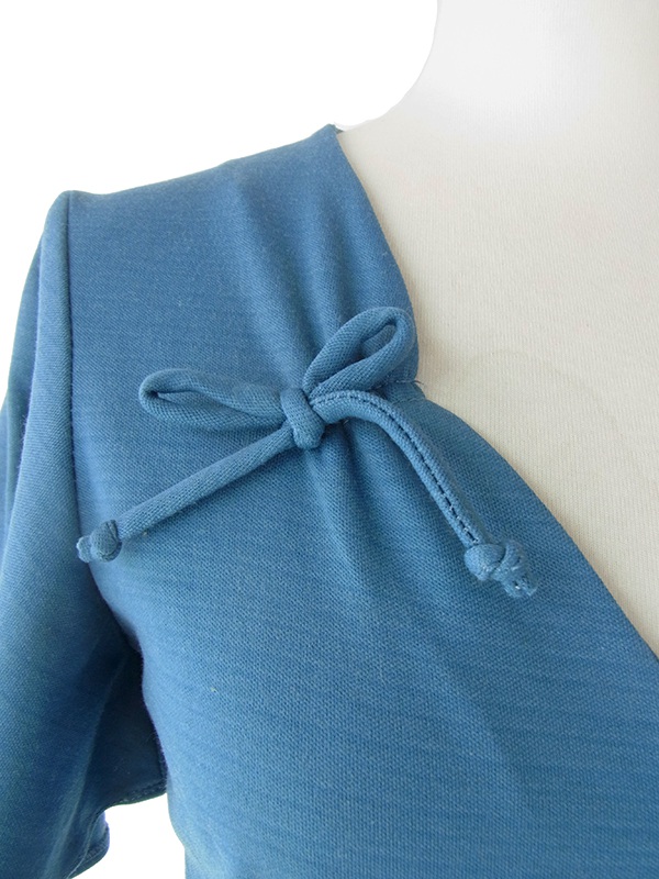 ヨーロッパ古着 ロンドン買い付け 60年代製 スモーキーブルー X レトロデザイン デッドストック ワンピース 16BS219