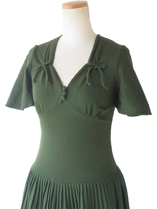 ヨーロッパ古着 ロンドン買い付け 60年代製 モスグリーン X レトロデザイン デッドストック ワンピース 16BS220