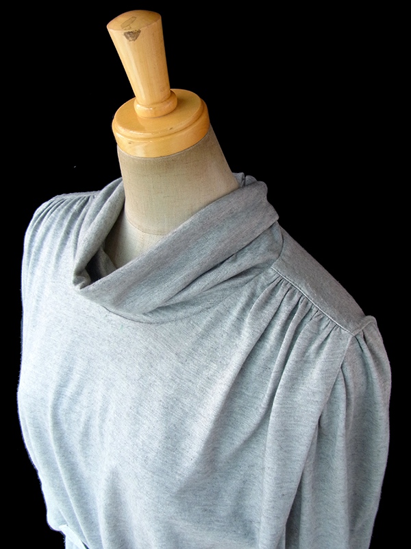 ヨーロッパ古着 ロンドン買い付け Betty Barclay 70年代製 グレイ X 後襟リボン レトロ ワンピース 16BS403