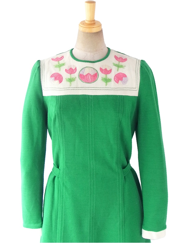 ヨーロッパ古着 ロンドン買い付け 60年代製 グリーン X オフホワイト ピンク 花柄刺繍 レトロ ワンピース 16BS414