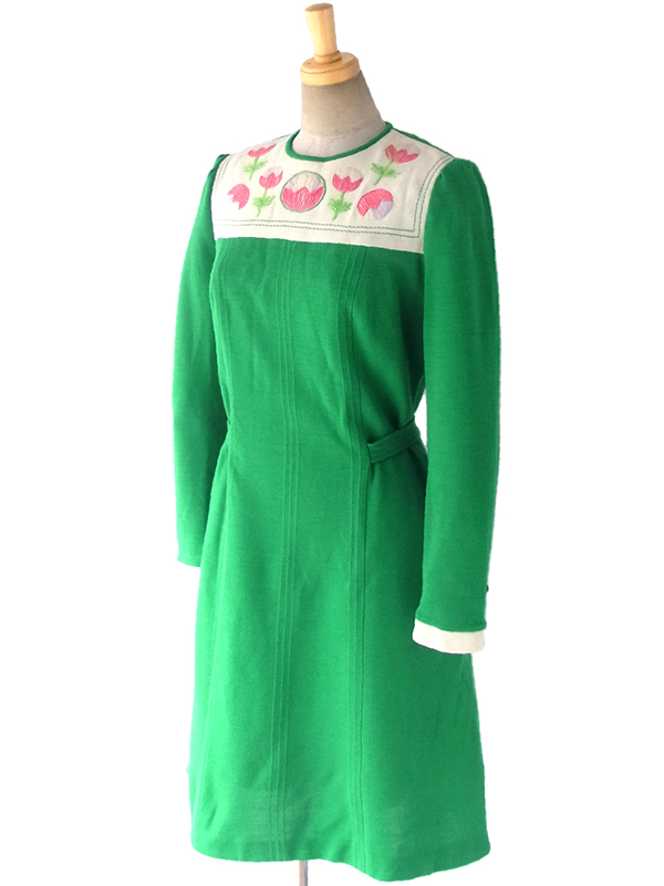 ヨーロッパ古着 ロンドン買い付け 60年代製 グリーン X オフホワイト ピンク 花柄刺繍 レトロ ワンピース 16BS414