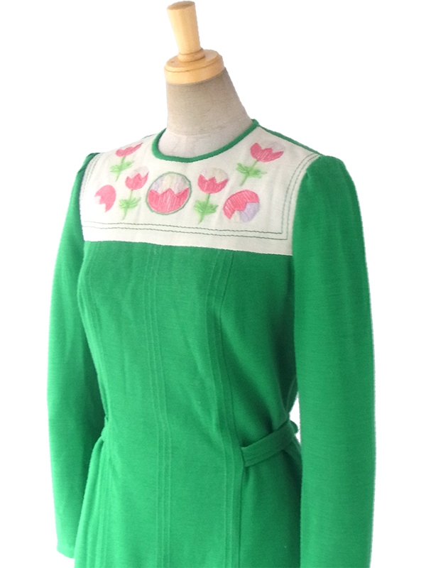 ヨーロッパ古着 ロンドン買い付け 60年代製 グリーン X オフホワイト ピンク 花柄刺繍 レトロ ワンピース 16BS414