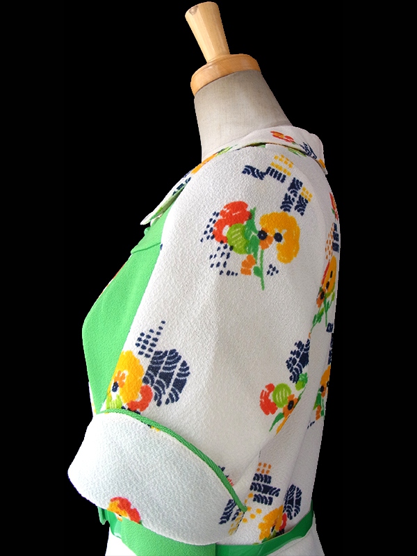 ヨーロッパ古着 フランス買い付け 60年代製 クリーム X ライムグリーン 生地切り返し 花柄プリント ベルト付き ワンピース 16FC200