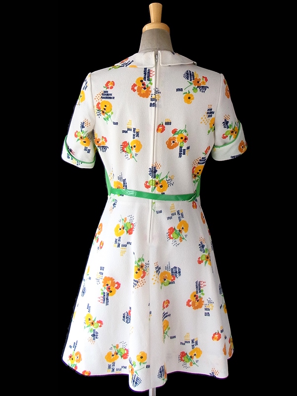 ヨーロッパ古着 フランス買い付け 60年代製 クリーム X ライムグリーン 生地切り返し 花柄プリント ベルト付き ワンピース 16FC200